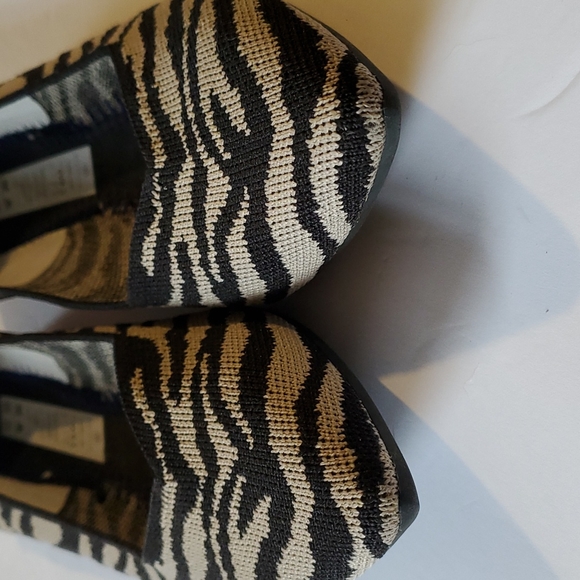Rothy's The Point Flats Black Zebra Crossing Women's Size